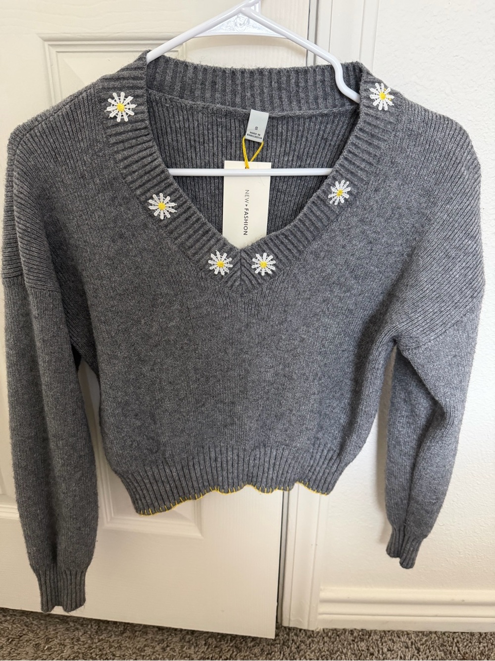Gray V-Neck Daisy Trim Sweater